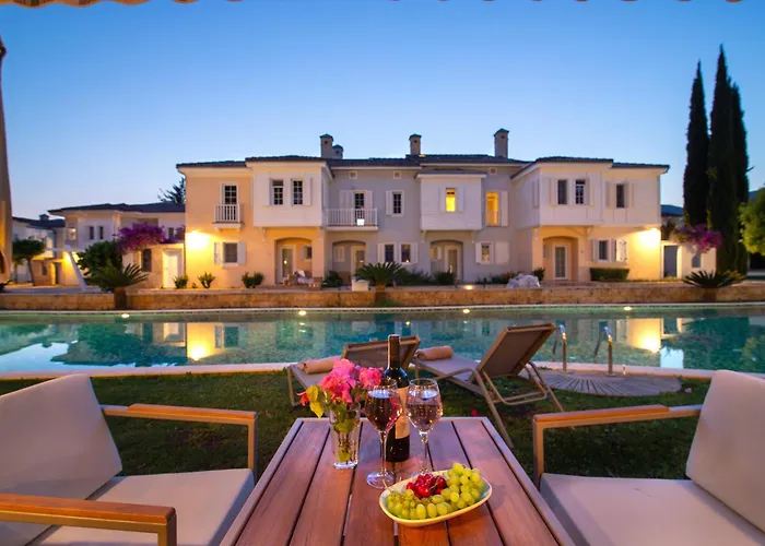 Portvillas By Villa Safiya